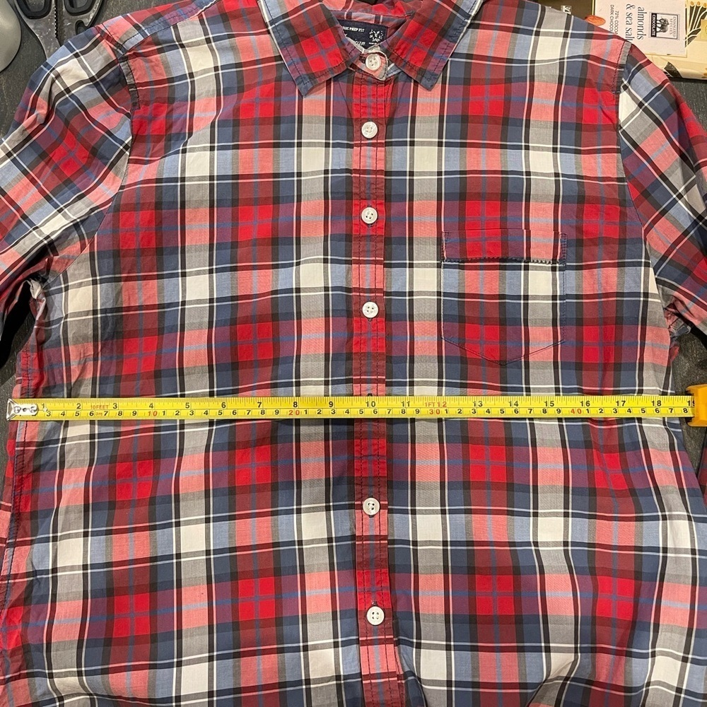 American Eagle Classic Prep Fit Button Down - Picture 10 of 10